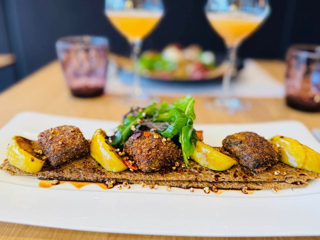 La Crêperie du Roc Galette cromesquis de boudin noir