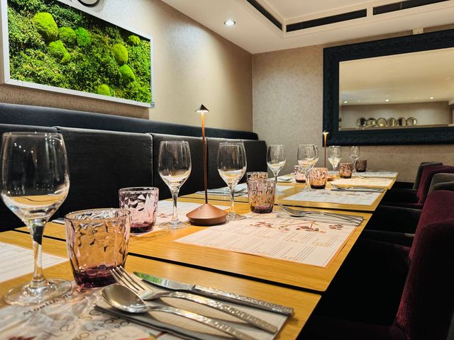 La Crêperie du Roc La salle de restaurant crêperie du Roc Granville